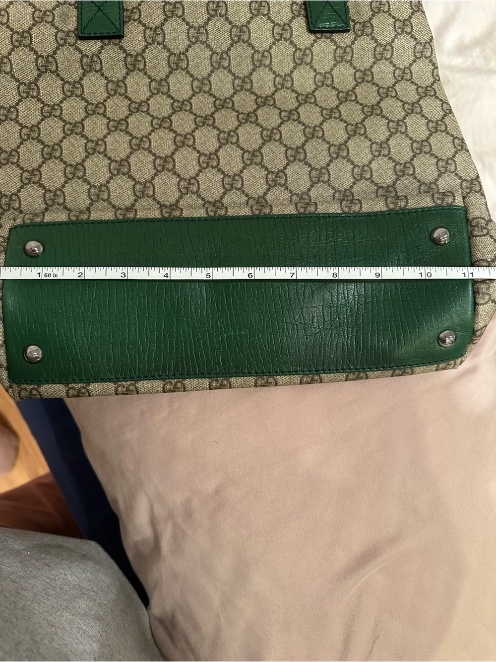 Gucci GG Supreme Tote Coated Canvas Handbag - Picture 12 of 16